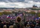 Kdo se bojí Milionu chvilek? Anatomie hnutí, které politikům připomíná, že&nbsp;stát jim nepatří
